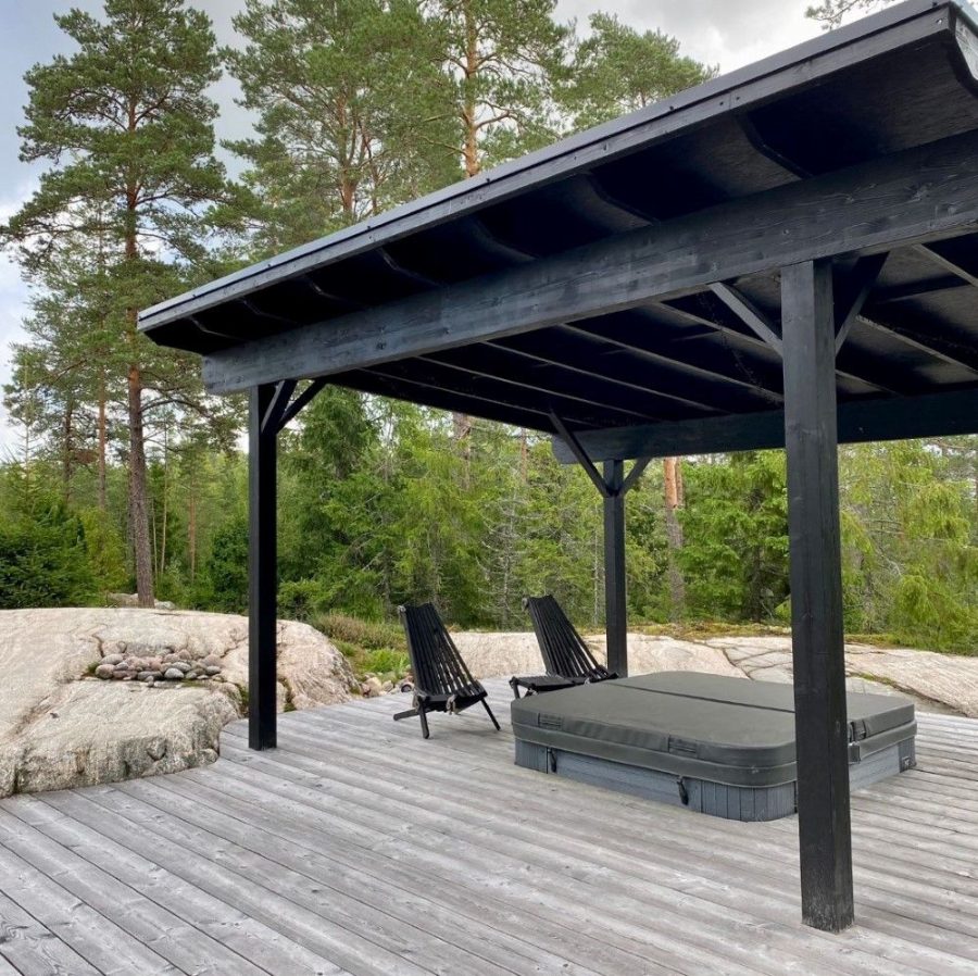 Piharakennus ja terassikatos — KVK-Team Oy